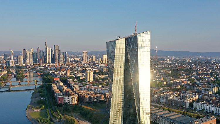 Die EZB-Zentrale in Frankfurt am Main: Neue Daten aus Luxemburg deuten auf weiter steigende Preise hin.