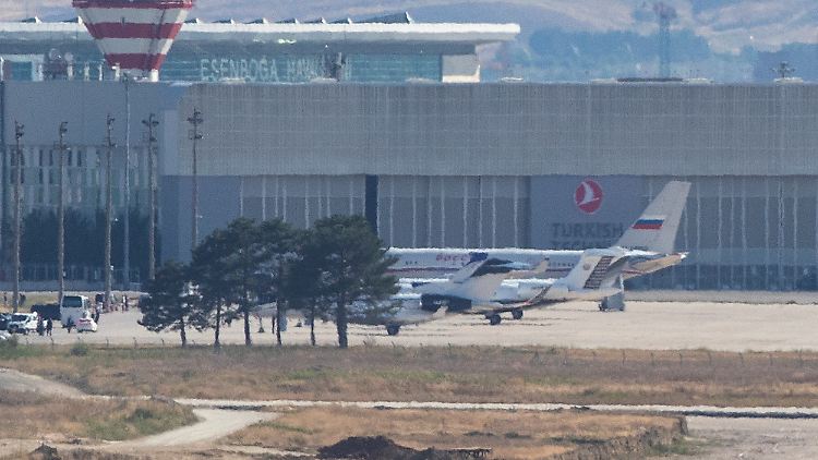 Der Gefangenenaustausch lief über den Flughafen von Ankara.