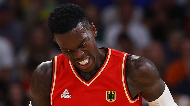 Dennis Schröder und die deutschen Basketballer ziehen von Lille nach Paris.