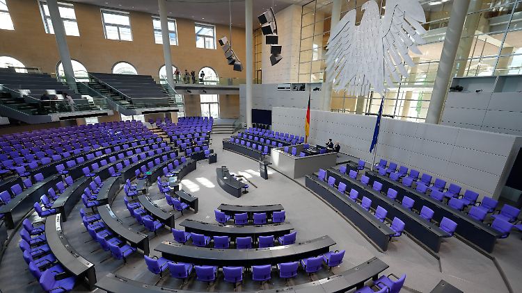Die Anzahl der Parlamentarier im Bundestag wird sich nach der nächsten Wahl verringern. 