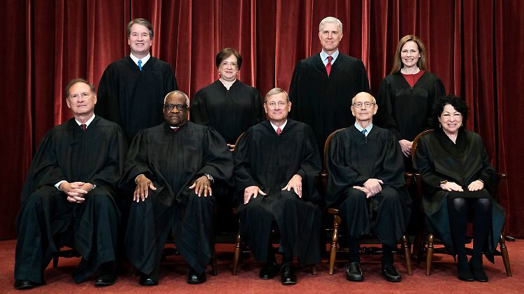 Die neun Richter am Supreme Court.