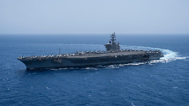 Die Maßnahme, zusätzliche Kriegsschiffe in die Region zu verlegen, dient laut den USA auch dem Schutz der eigenen Streitkräfte.