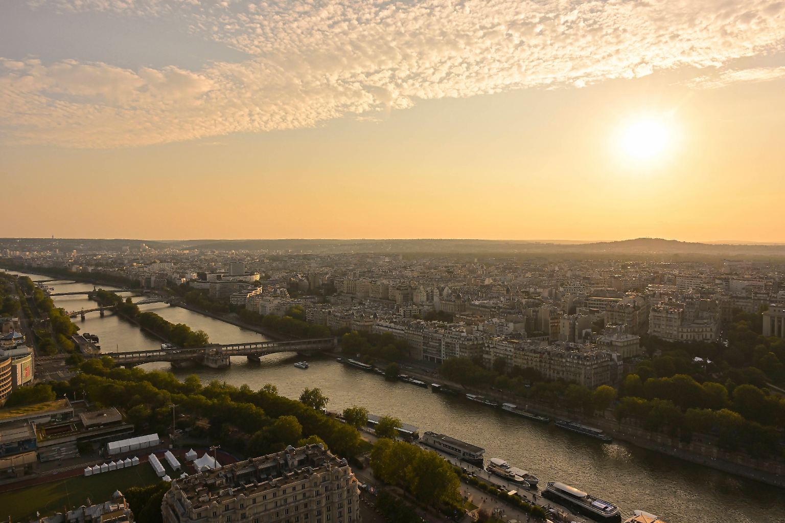 Bonjour, Paris!