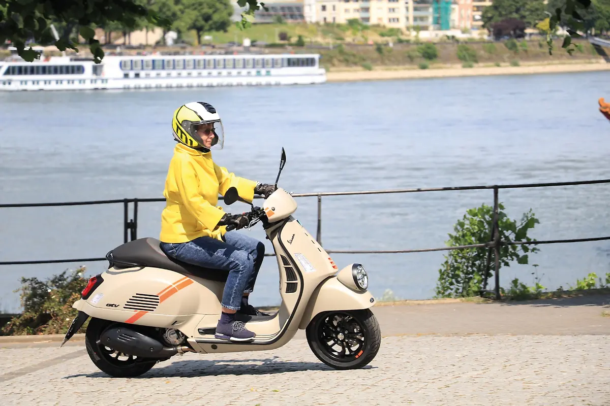 Vespa-GTV-300-FotoRKM-02