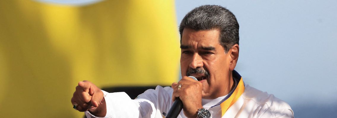 2024-08-04T003519Z_1495814859_RC2K89ALFXXZ_RTRMADP_3_VENEZUELA-ELECTION-MADURO-S-SUPPORTERS.JPG