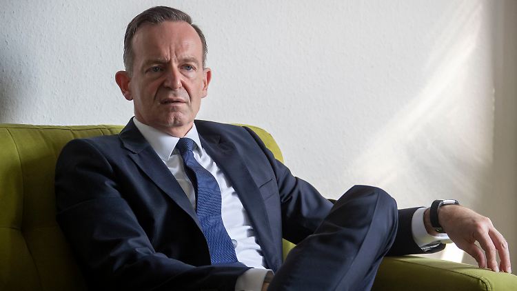 "Wir müssen uns im Klaren sein, dass die Zeiten leider schwieriger werden", sagt Digitalminister Wissing. 