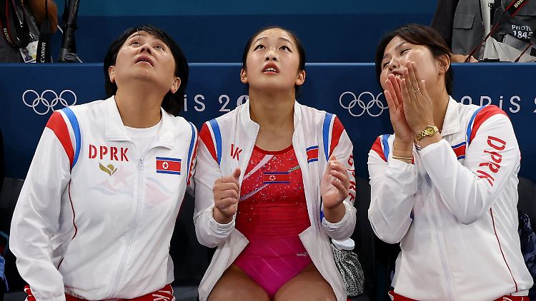 Die nordkoreanische Turnerin An Chang-ok belegt im Turnwettkampf am Sprung der Frauen Platz vier. Damit fliegt sie ohne Medaille zurück nach Pjöngjang. 