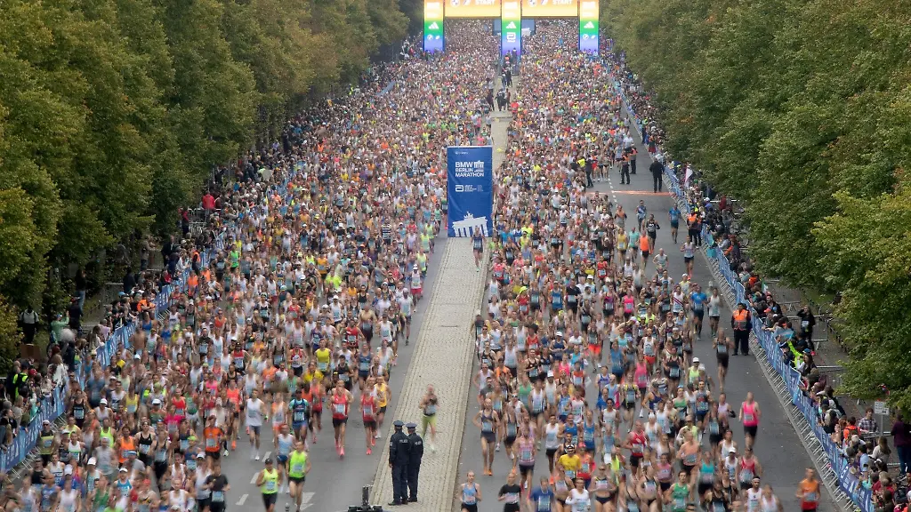 Ueber-48-000-Laeufer-sind-beim-Berlin-Marathon-am-Start