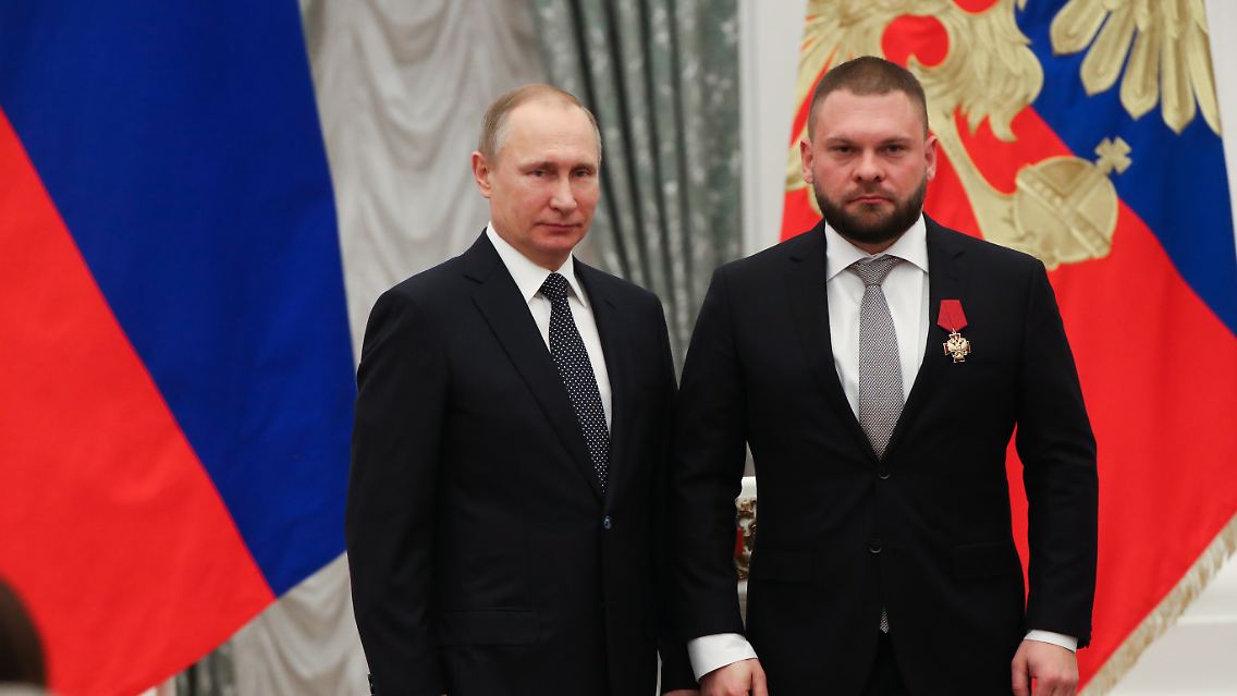 Kremlchef Putin und Poddubnyj im Jahr 2017.