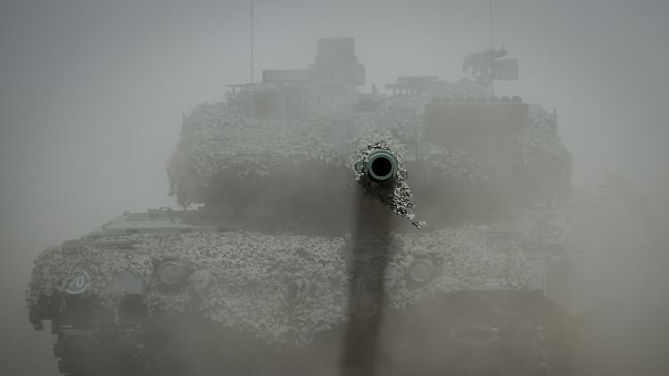 Rheinmetall produziert unter anderem Glattrohrkanonen für die NATO, etwa für den Kampfpanzer Leopard 2. 