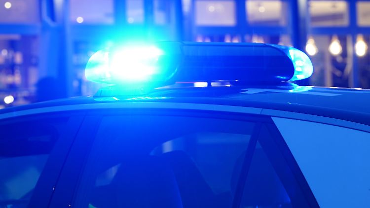 Die Identität der Toten ist noch nicht abschließend geklärt, wie die Polizei in Göppingen mitteilte.
