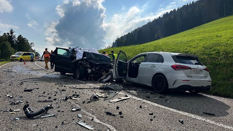 Die Einsatzkräfte konnten für die Senioren und das Kind nichts mehr tun.