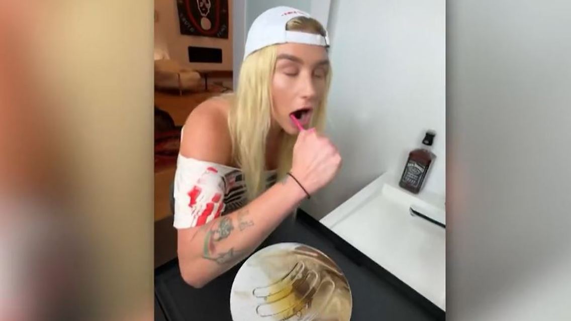 kesha.JPG