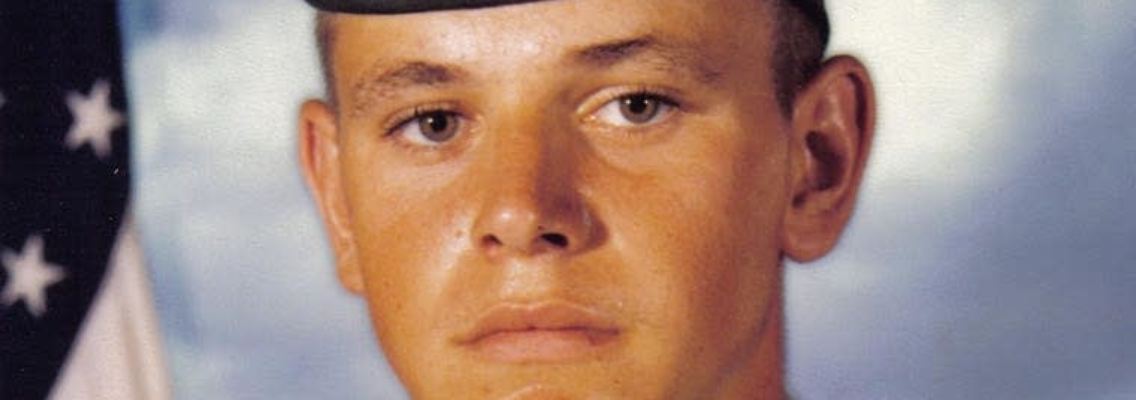 Tim_Walz,_United_States_Army,_1981_(cropped).jpg