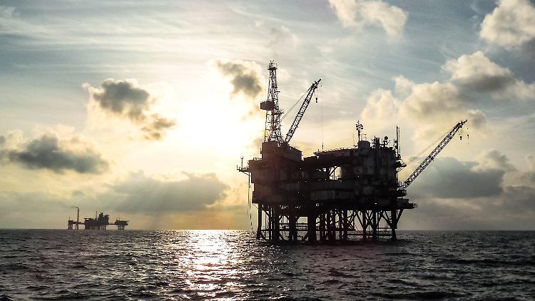Eine Förderplattform im Schwarzen Meer. 
