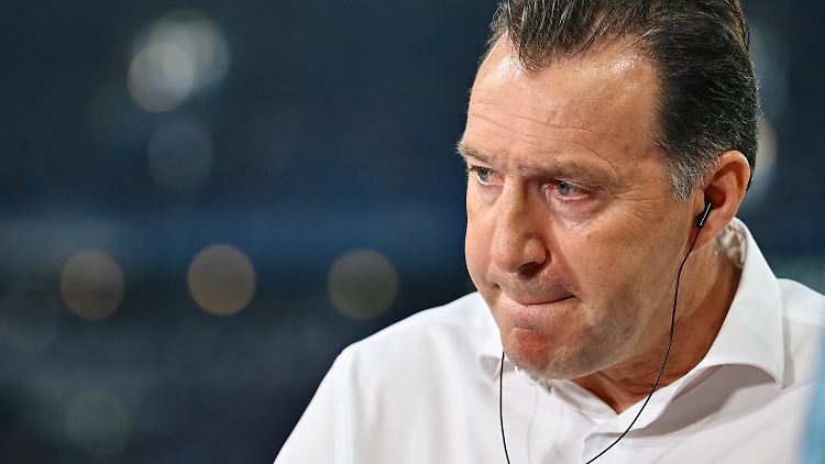 Marc Wilmots wünscht sich, dass beim VAR nachgearbeitet wird.