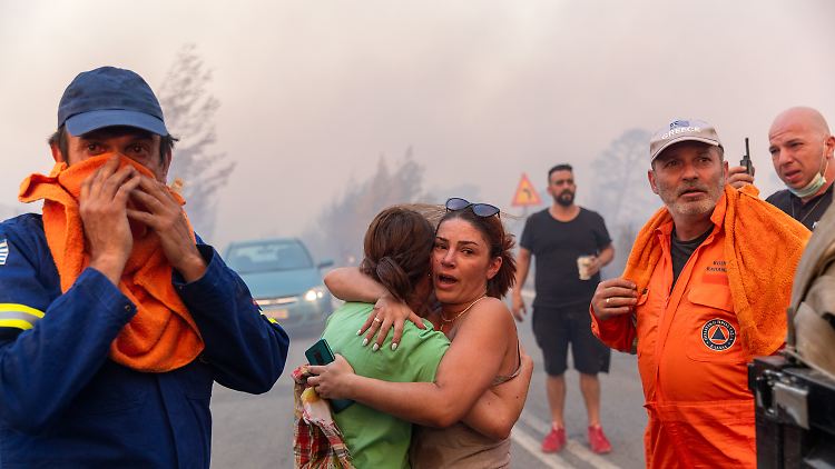 Die Athen nahegelegene Stadt Marathon ist schon evakuiert.