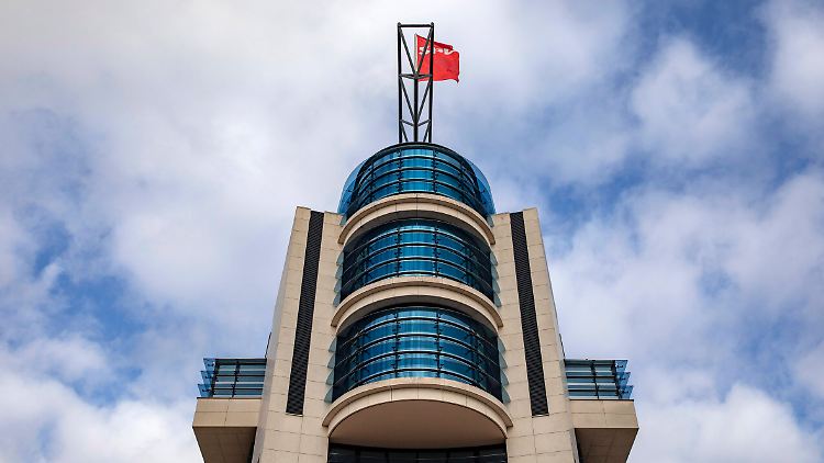 Die Parteispitze im Willy-Brandt-Haus steht geschlossen hinter der Vereinbarung, US-Waffensysteme in Deutschland zu stationieren.
