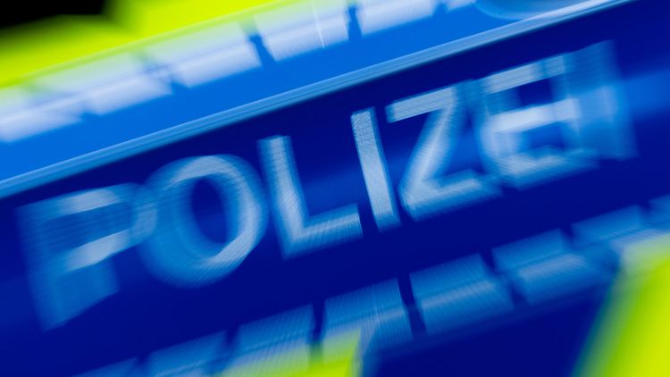 Bei der Toten handelt es sich nach Polizeiangaben um eine 36-jährige Gelsenkirchenerin.