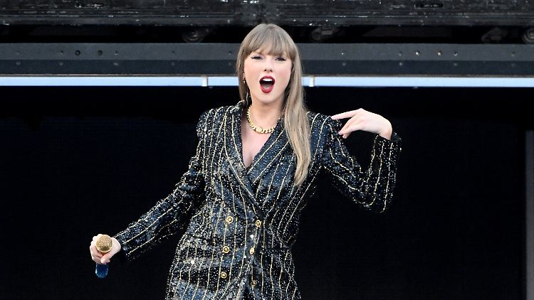 Taylor Swift ist kurz vor ihren Konzerten in London in der britischen Hauptstadt gesichtet worden - bei einer Party.