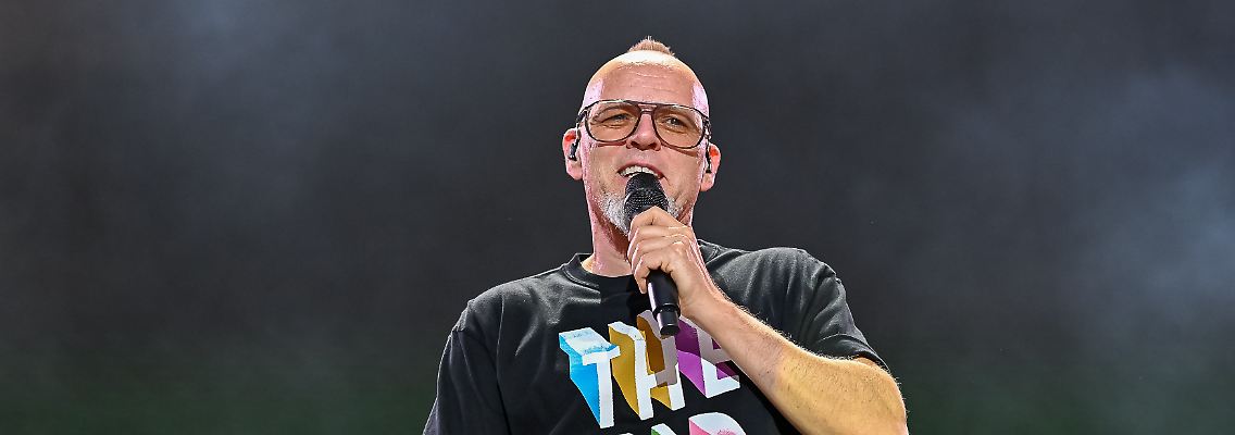 471306076.jpg
