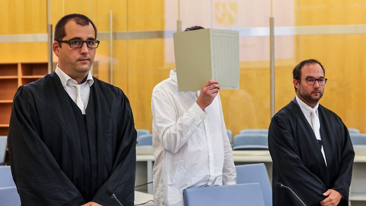 Der Angeklagte gestand die Vorwürfe während des Prozesses.