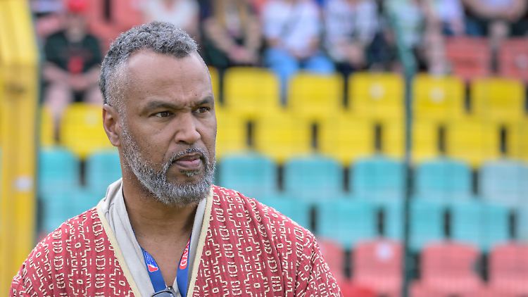 Patrick Esume wird sein Amt als Commissioner der American-Football-Liga zum Saisonende aufgeben.