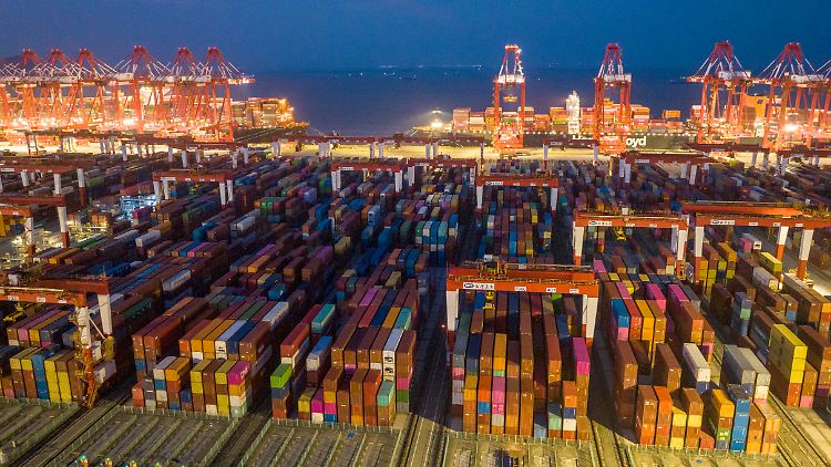 Chinas Industrieproduktion erhöhte sich geringfügiger als erwartet.