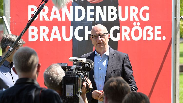 "Die Brandenburger SPD hatte immer das Glück, auf starke eigene Führungspersönlichkeiten setzen zu können", erklärte Woidke die Absage.