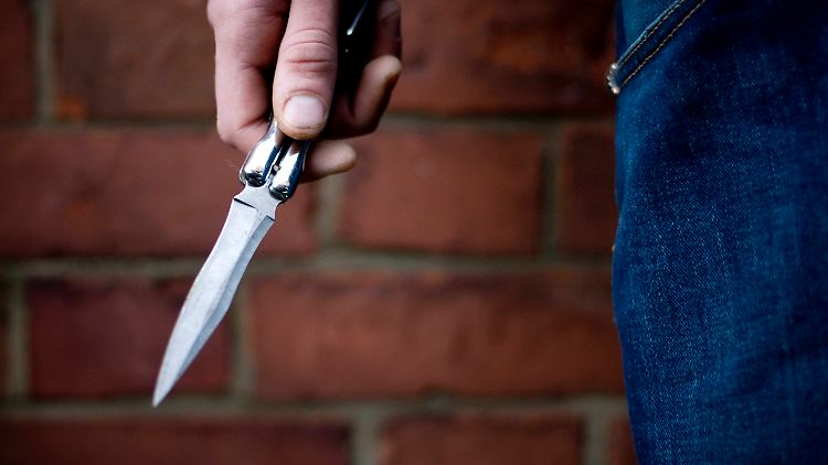 Die bei Messern erlaubte Klingenlänge soll mit der geplanten Waffenrechtsverschärfung halbiert werden.