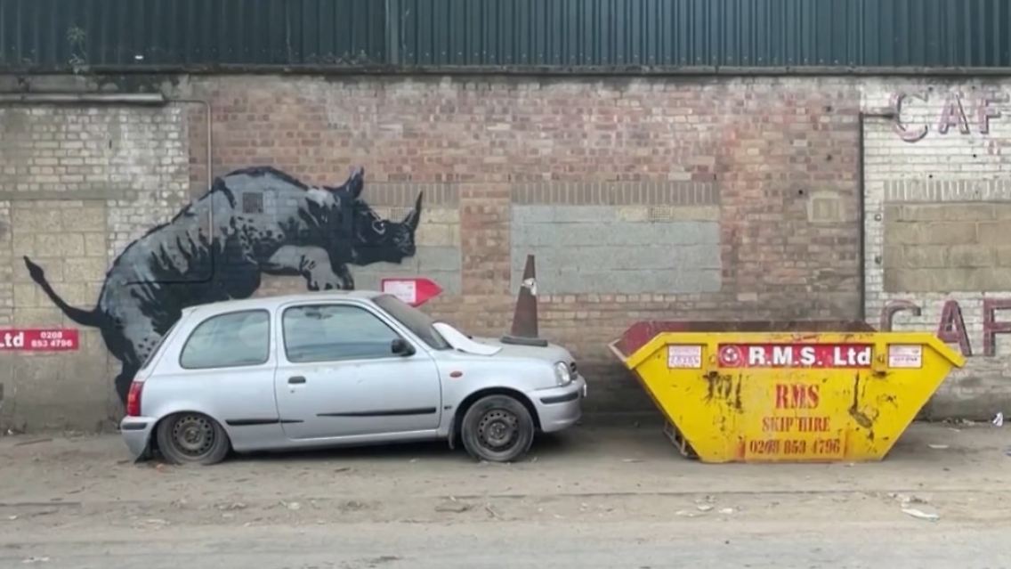 Nashorn Banksy London.jpg