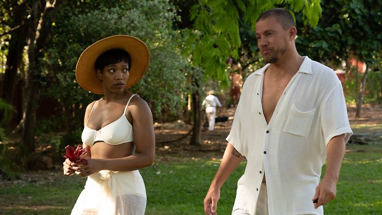 Zunächst scheint es gut zu laufen zwischen Frida (Naomi Ackie) und Slater King (Channing Tatum).