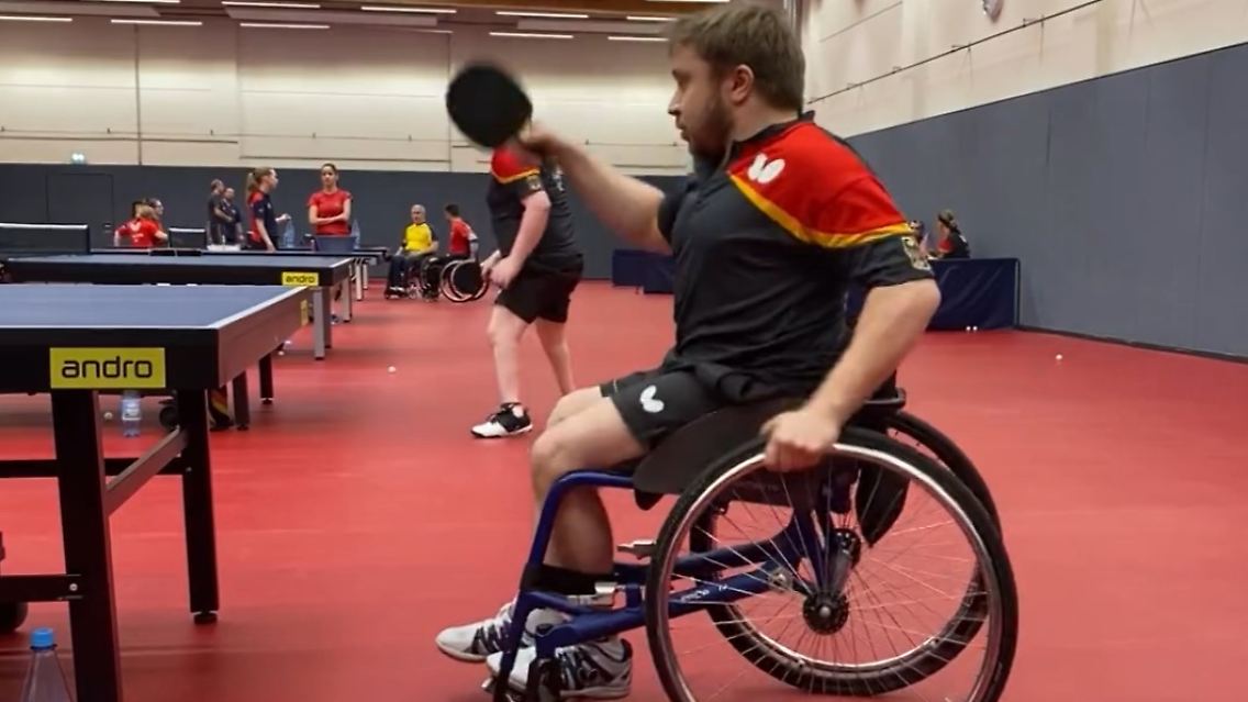 Valentin Baus Tischtennis Paralympics.jpg