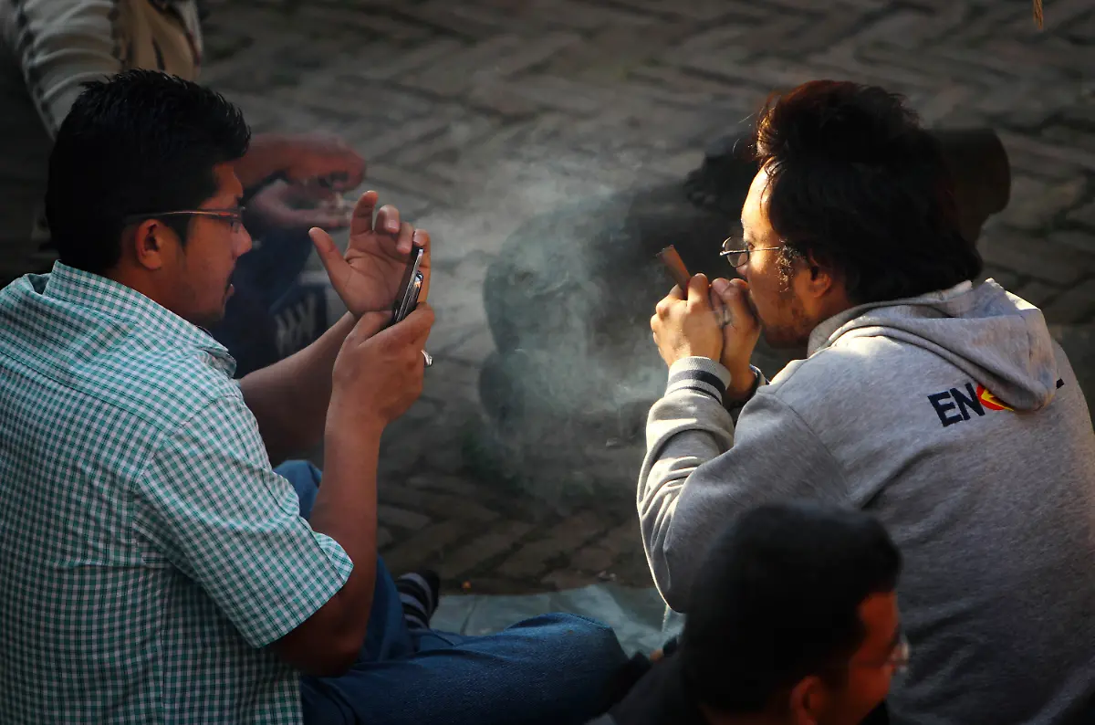 2011-03-02T120000Z-597683707-GM1E7321OJK01-RTRMADP-3-NEPAL