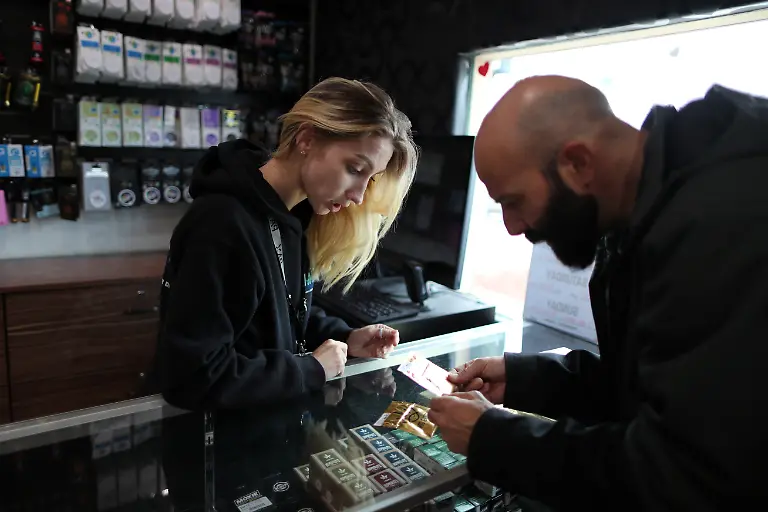 2019-06-04T111823Z-603241406-RC12067D2300-RTRMADP-3-USA-DRUGS