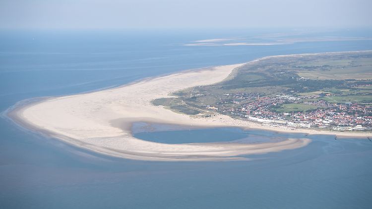 Gebohrt werden soll von niederländischer Seite aus, aber auch auf deutschem Hoheitsgebiet vor der Nordseeinsel Borkum.