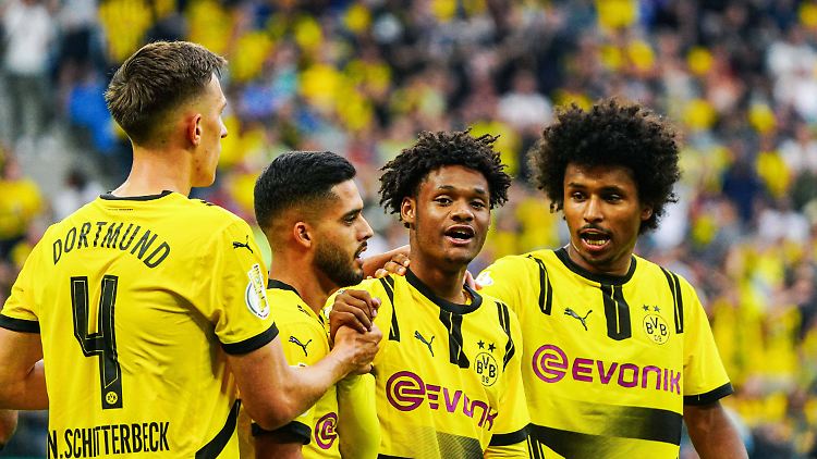 Borussia Dortmund zog glanzlos aber souverän in die zweite Pokalrunde ein.