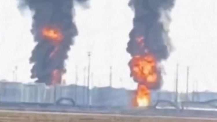 Brand Proletarsk Rowtow Öllager Drohnen Ukraine.jpg