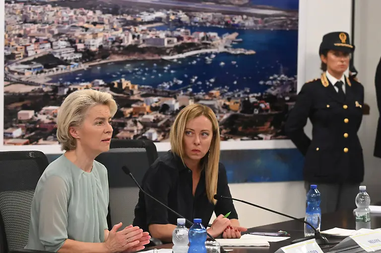 8baa0f1766520dd5d279603e8841ae6e