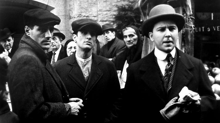 John Aprea, Robert DeNiro und Bruno Kirby (v.l.n.r.) 1974 in "Der Pate - Teil II".