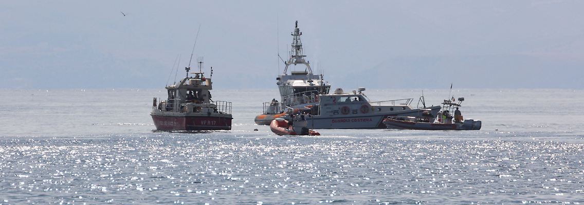 2024-08-19T093055Z_1551165486_RC2WI9AW7SAU_RTRMADP_3_ITALY-SHIP.JPG