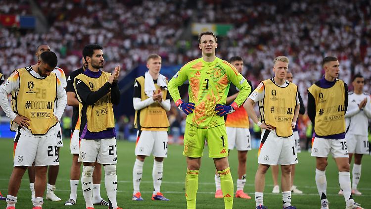 Manuel Neuer will seine DFB-Karriere offenbar fortsetzen.