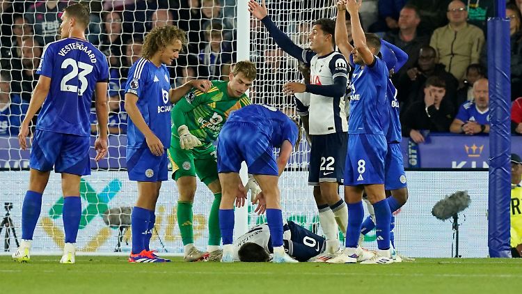 Rodrigo Bentancur knallte im Spiel der Tottenham Hotspur gegen Leicester City heftig mit einem Gegenspieler zusammen.