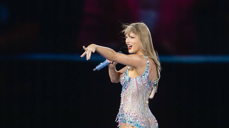 Laut Medienberichten soll Swift vor den Shows privat Kontakt zu den Familien der getöteten Mädchen aufgenommen haben.