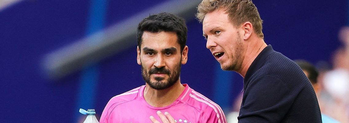 Ein Bild, das nun Vergangenheit ist: Bundestrainer Julian Nagelsmann und Kapitän Ilkay Gündogan im Gespräch am Spielfeldrand.