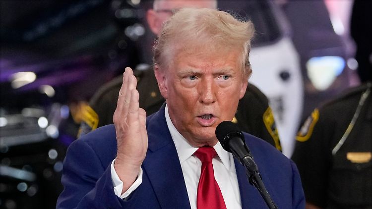Teilt erneut heftig gegen die Demokraten aus: Der republikanische Präsidentschaftskandidat Donald Trump.