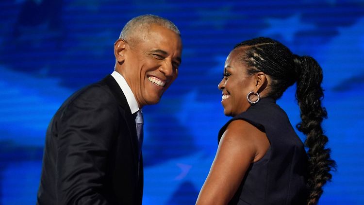 "Er hat sich in 30 Jahren Ehe verbessert", sagt Michelle Obama über ihren Mann Barack. 