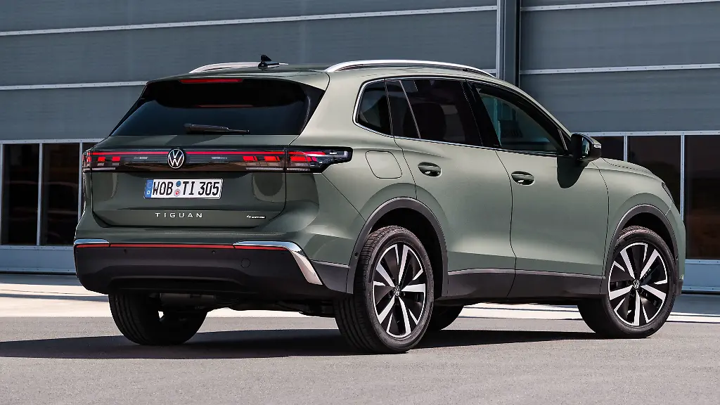 Volkswagen-Tiguan-2023-HI