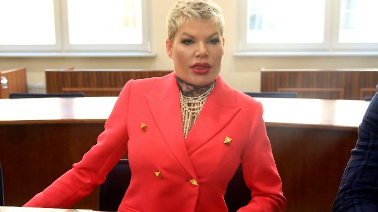 Melanie Müller droht neuer Ärger mit der Justiz..