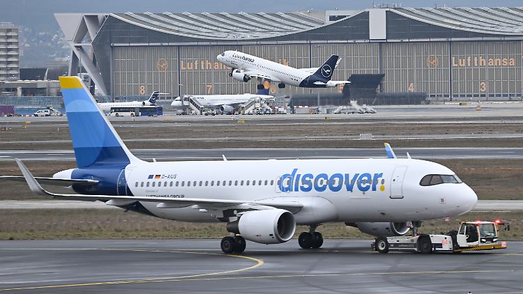 Bei Discover drohen Ausstände. Die Gewerkschaften Ufo und Cockpit stimmen mit großer Mehrheit dafür.